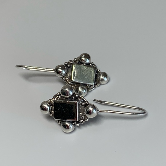 Silpada Vintage RARE VHTF Sterling Silver Square W/ Silver Bead Accent Earrings - Picture 9 of 12